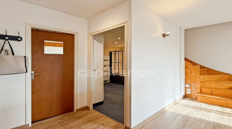 Ma-Cabane - Vente Appartement GRILLY, 52 m²