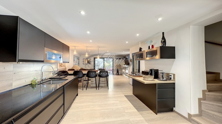 Ma-Cabane - Vente Appartement GRIMAUD, 75 m²