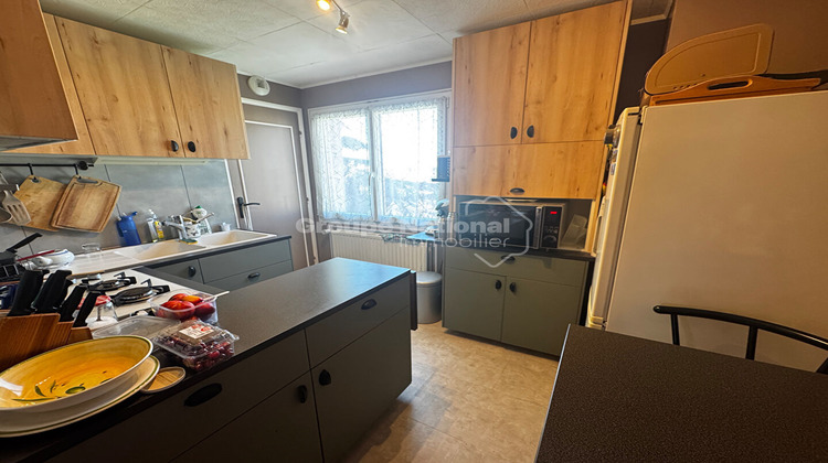 Ma-Cabane - Vente Appartement GUILHERAND-GRANGES, 56 m²