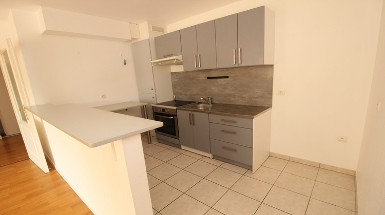 Ma-Cabane - Vente Appartement Guyancourt, 59 m²