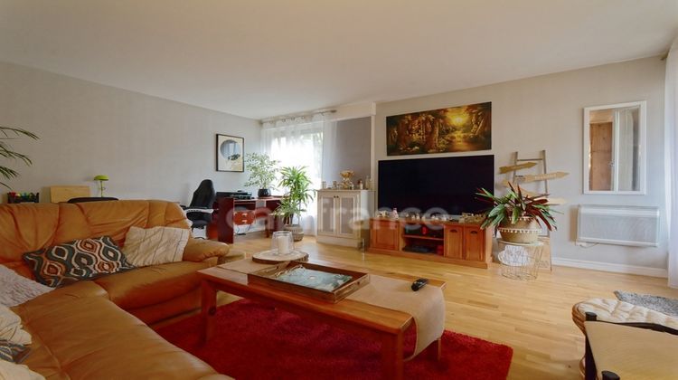 Ma-Cabane - Vente Appartement HOUILLES, 68 m²