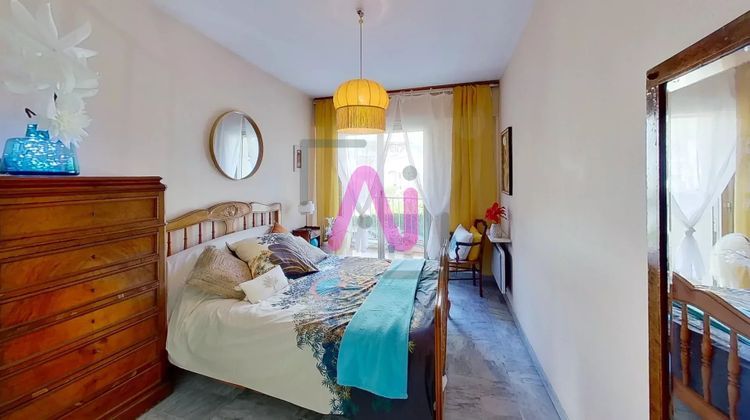 Ma-Cabane - Vente Appartement Hyères, 50 m²