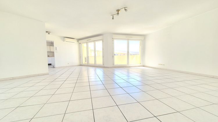 Ma-Cabane - Vente Appartement Hyères, 73 m²