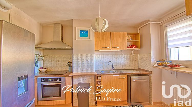 Ma-Cabane - Vente Appartement Hyères, 67 m²