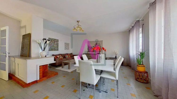 Ma-Cabane - Vente Appartement Hyères, 100 m²