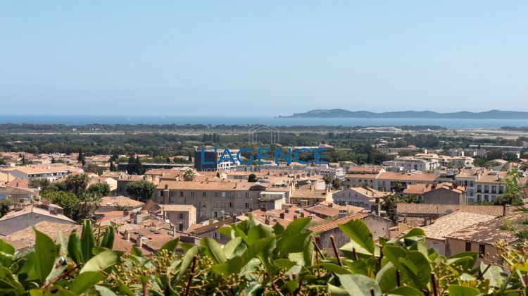 Ma-Cabane - Vente Appartement Hyères, 135 m²