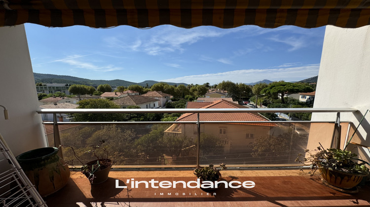 Ma-Cabane - Vente Appartement Hyères, 74 m²