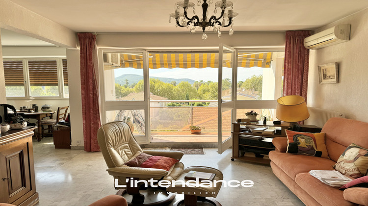 Ma-Cabane - Vente Appartement Hyères, 74 m²