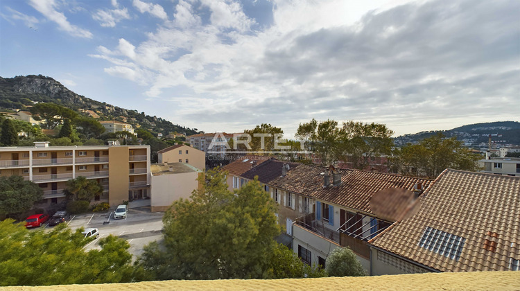 Ma-Cabane - Vente Appartement Hyères, 57 m²