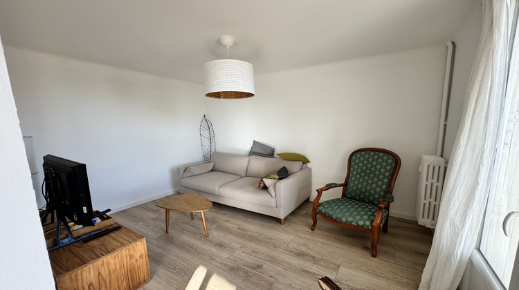 Ma-Cabane - Vente Appartement Hyères, 65 m²