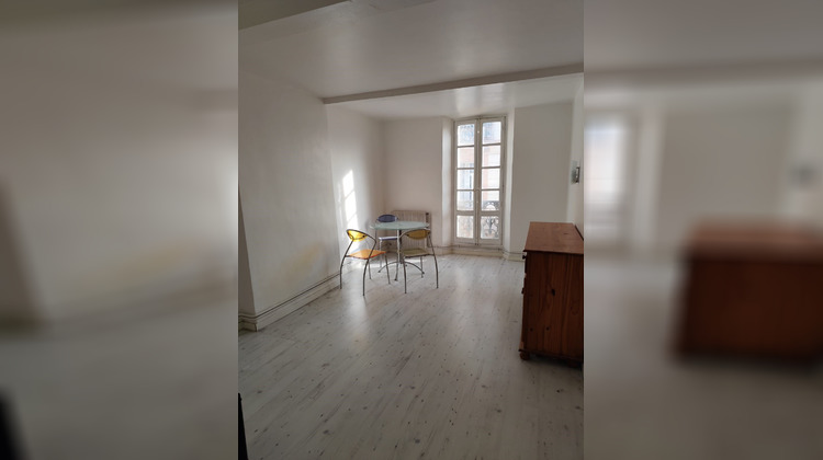 Ma-Cabane - Vente Appartement Hyères, 64 m²