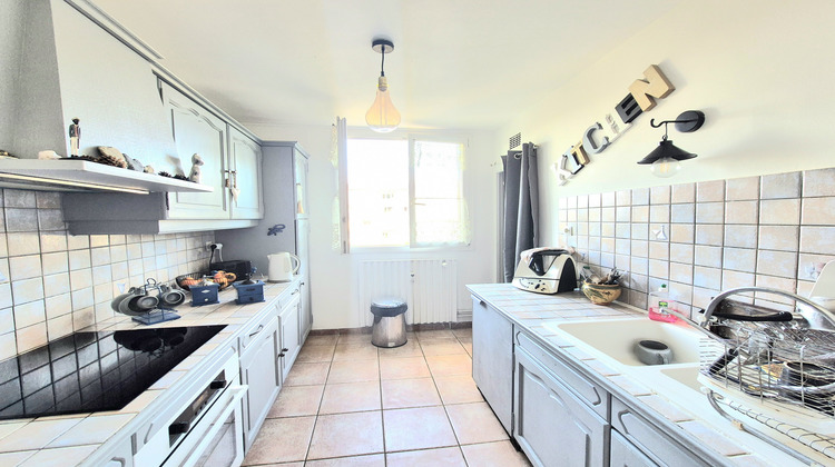 Ma-Cabane - Vente Appartement Hyères, 93 m²