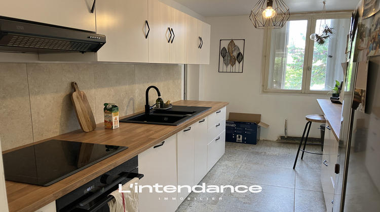 Ma-Cabane - Vente Appartement Hyères, 70 m²