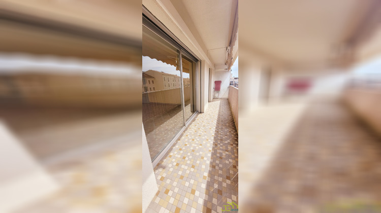 Ma-Cabane - Vente Appartement Hyères, 80 m²