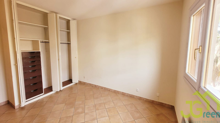 Ma-Cabane - Vente Appartement Hyères, 80 m²