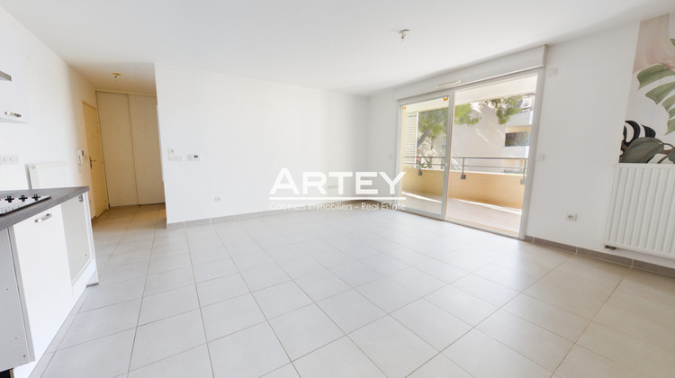 Ma-Cabane - Vente Appartement Hyères, 56 m²