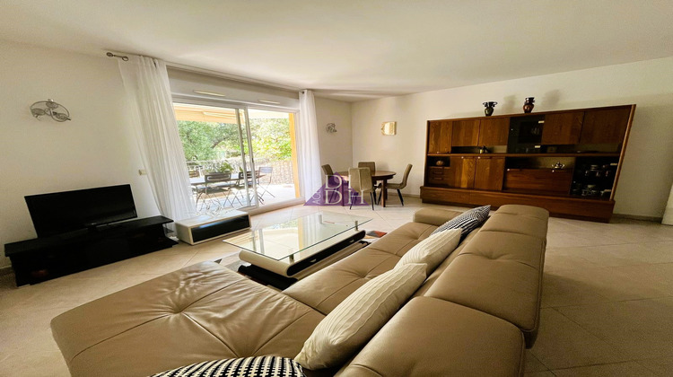 Ma-Cabane - Vente Appartement Hyères, 74 m²