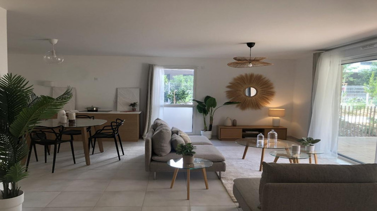 Ma-Cabane - Vente Appartement HYERES, 94 m²