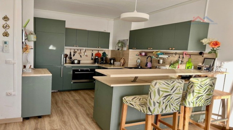 Ma-Cabane - Vente Appartement HYERES, 52 m²