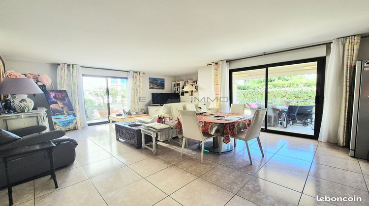 Ma-Cabane - Vente Appartement Hyères, 107 m²