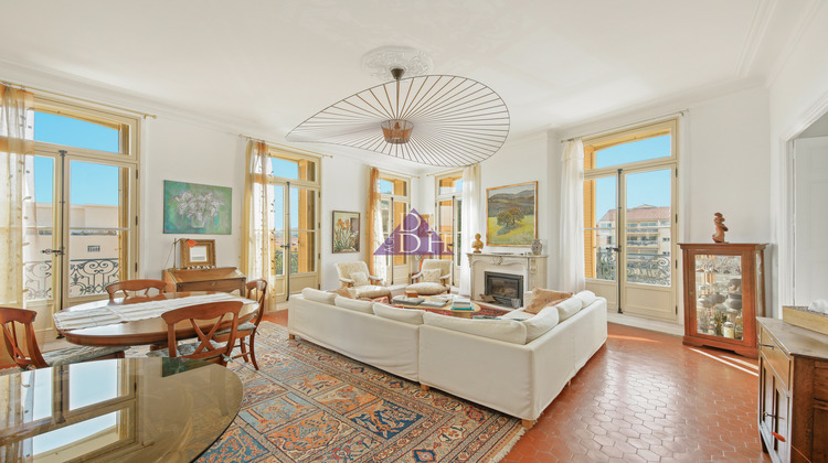 Ma-Cabane - Vente Appartement Hyères, 150 m²