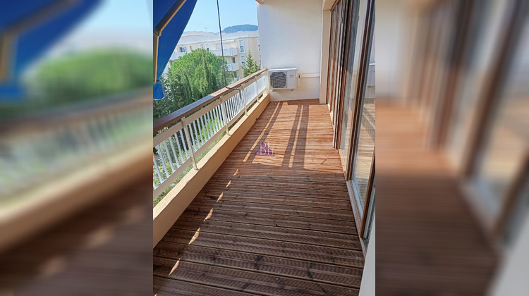 Ma-Cabane - Vente Appartement Hyères, 50 m²