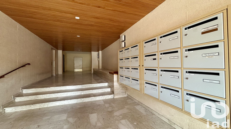 Ma-Cabane - Vente Appartement Hyères, 64 m²