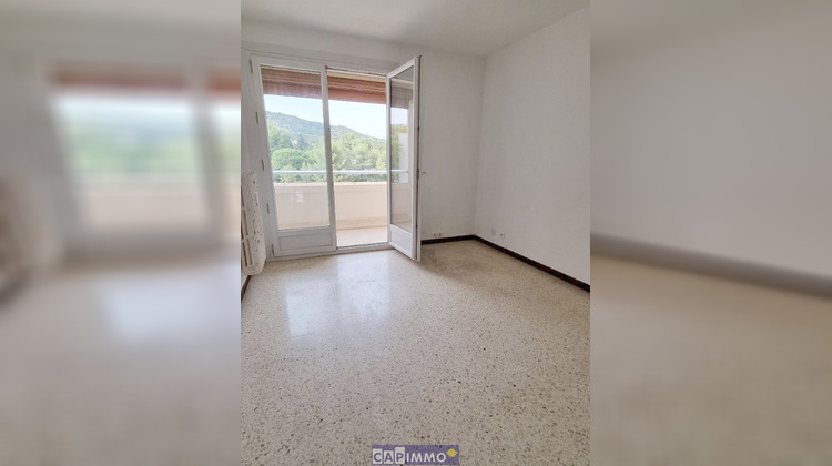 Ma-Cabane - Vente Appartement Hyères, 83 m²