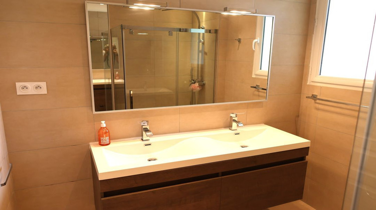 Ma-Cabane - Vente Appartement HYERES, 69 m²