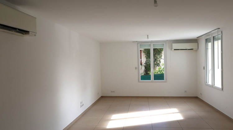 Ma-Cabane - Vente Appartement HYERES, 69 m²
