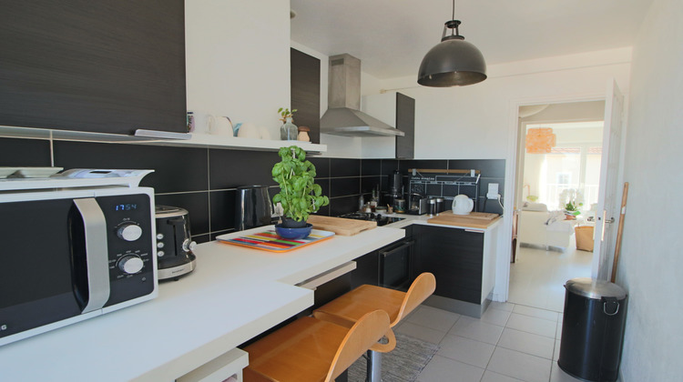 Ma-Cabane - Vente Appartement Hyères, 75 m²