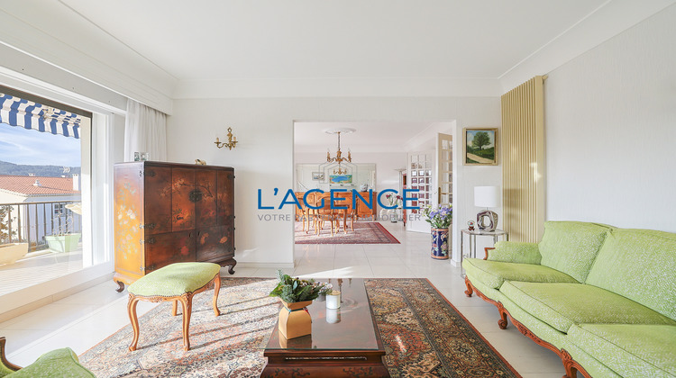 Ma-Cabane - Vente Appartement Hyères, 156 m²