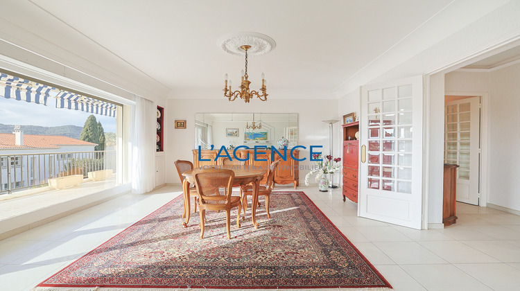 Ma-Cabane - Vente Appartement Hyères, 156 m²