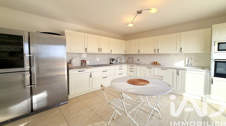 Ma-Cabane - Vente Appartement Hyères, 138 m²