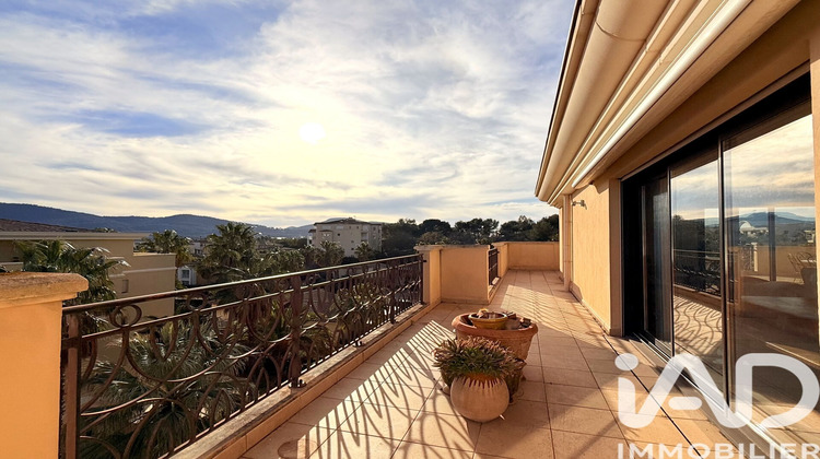 Ma-Cabane - Vente Appartement Hyères, 138 m²