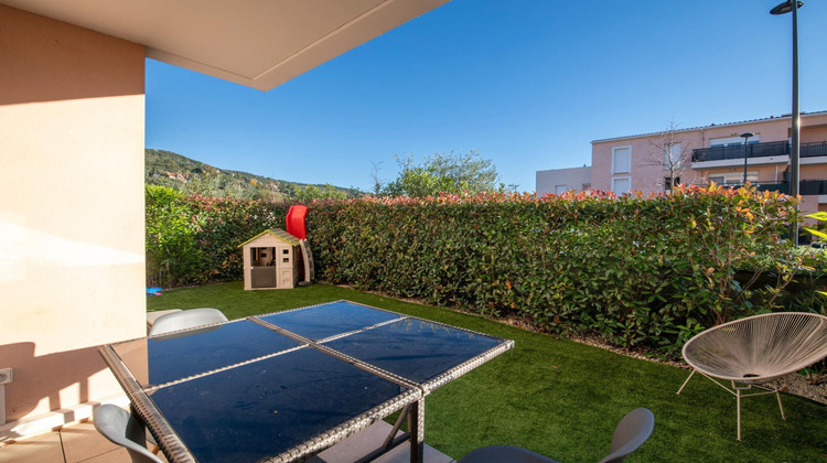 Ma-Cabane - Vente Appartement Hyeres, 59 m²