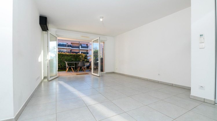 Ma-Cabane - Vente Appartement Hyeres, 59 m²