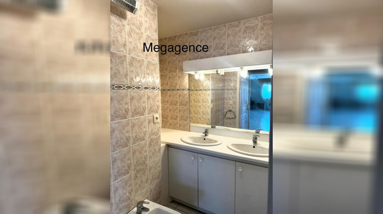 Ma-Cabane - Vente Appartement HYERES, 110 m²