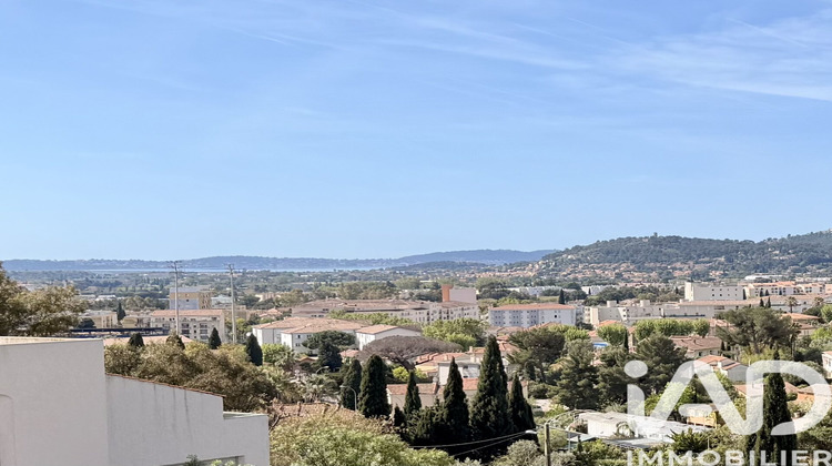 Ma-Cabane - Vente Appartement Hyères, 30 m²
