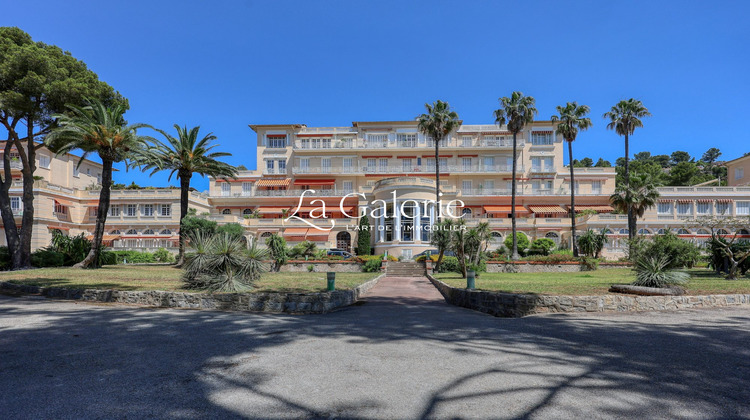 Ma-Cabane - Vente Appartement Hyères, 165 m²