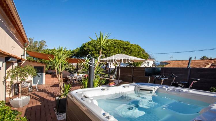 Ma-Cabane - Vente Appartement Hyères, 140 m²