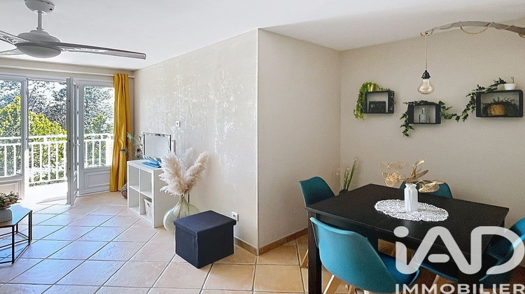 Ma-Cabane - Vente Appartement Hyères, 67 m²