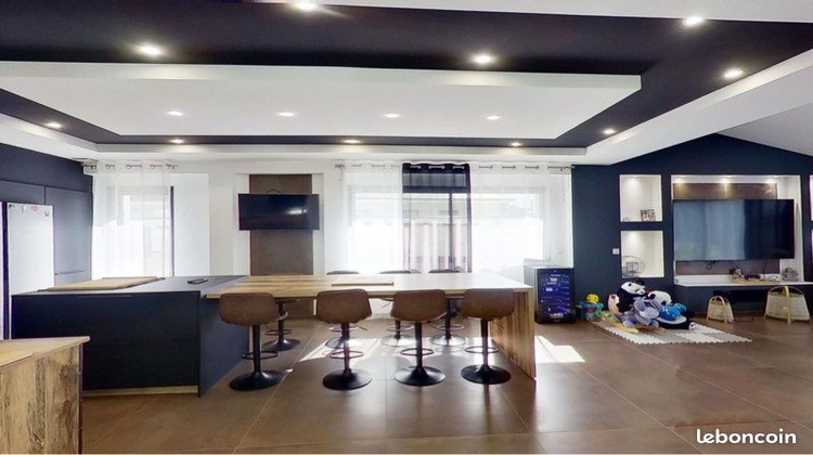 Ma-Cabane - Vente Appartement Idron, 208 m²