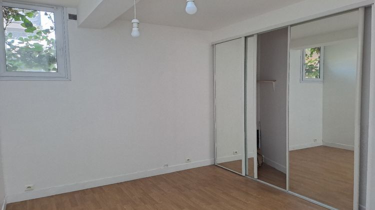 Ma-Cabane - Vente Appartement Issy-les-Moulineaux, 64 m²