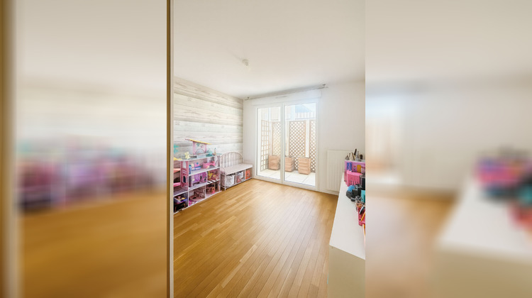 Ma-Cabane - Vente Appartement IVRY-SUR-SEINE, 100 m²