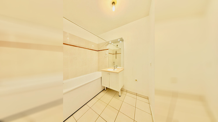 Ma-Cabane - Vente Appartement IVRY-SUR-SEINE, 61 m²