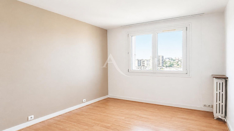 Ma-Cabane - Vente Appartement IVRY-SUR-SEINE, 58 m²