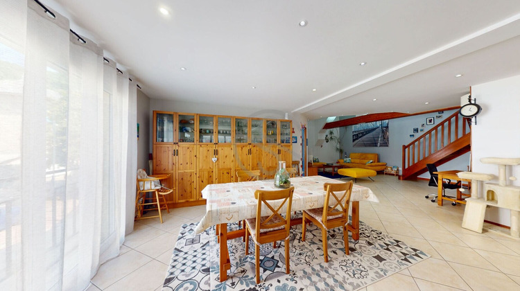 Ma-Cabane - Vente Appartement JARRIE, 157 m²