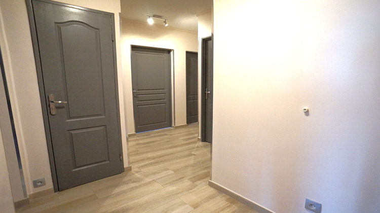 Ma-Cabane - Vente Appartement JOIGNY, 69 m²