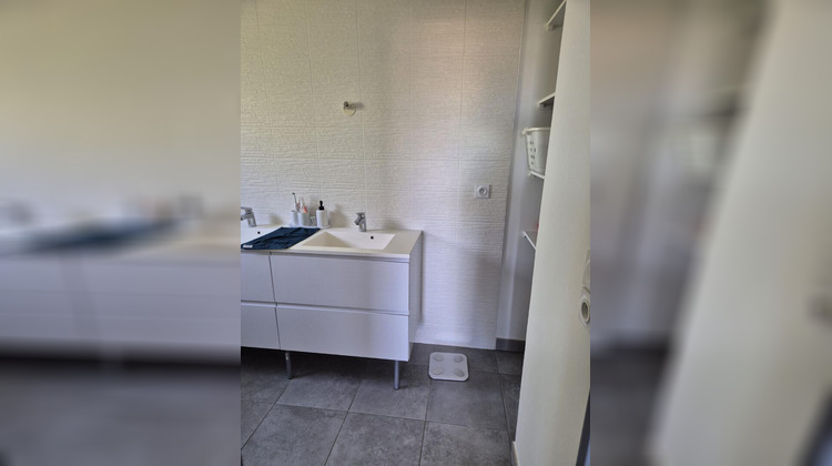 Ma-Cabane - Vente Appartement JONS, 82 m²